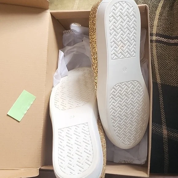 IDIFU Comfort Is Fashion Tenis Shoes - Picture 6 of 7